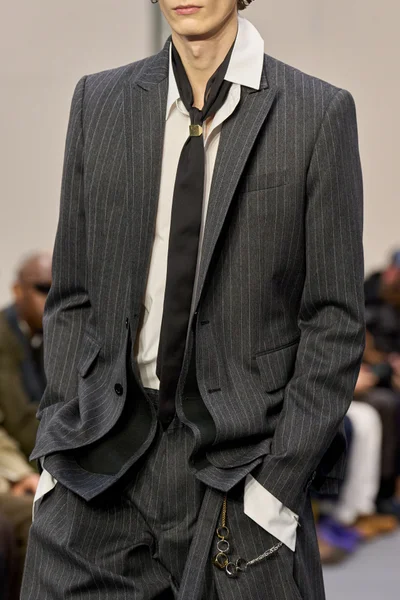Look 73
